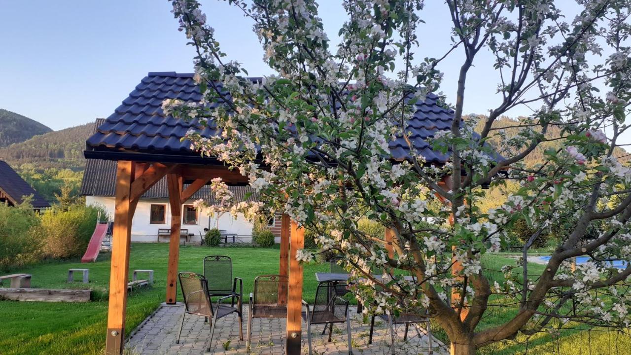 Apartman V Chaloupce Na Vrsku Bernartice  Екстер'єр фото