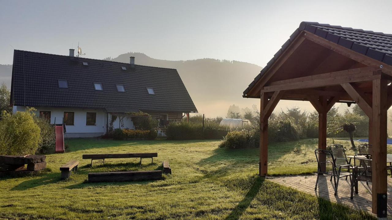 Apartman V Chaloupce Na Vrsku Bernartice  Екстер'єр фото